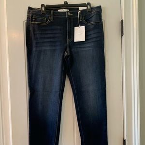 NWT Kan Can Annalise Skinny Clean Jean Size 31/12